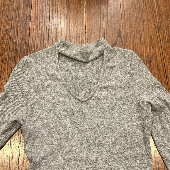 Keyhole Neck A-Line Dress - Picture 2 of 3